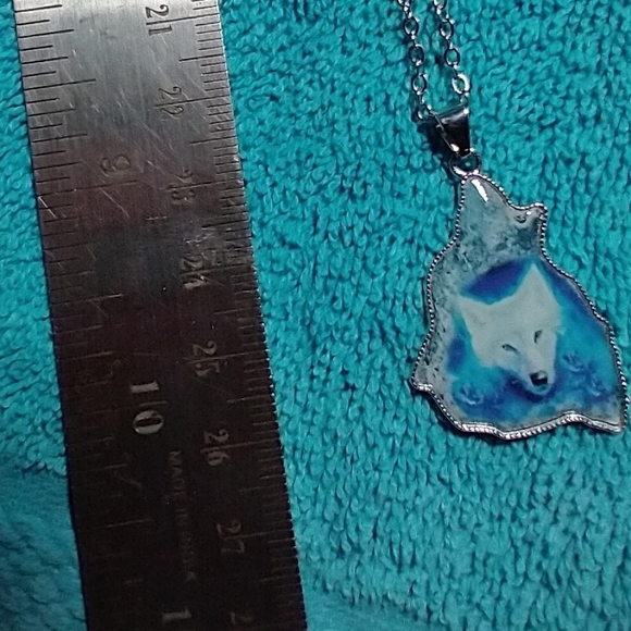Silvertone blue white wolf necklace - Picture 2 of 5